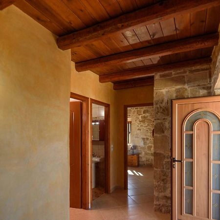 Villa Katerina Kalamaki  Luaran gambar