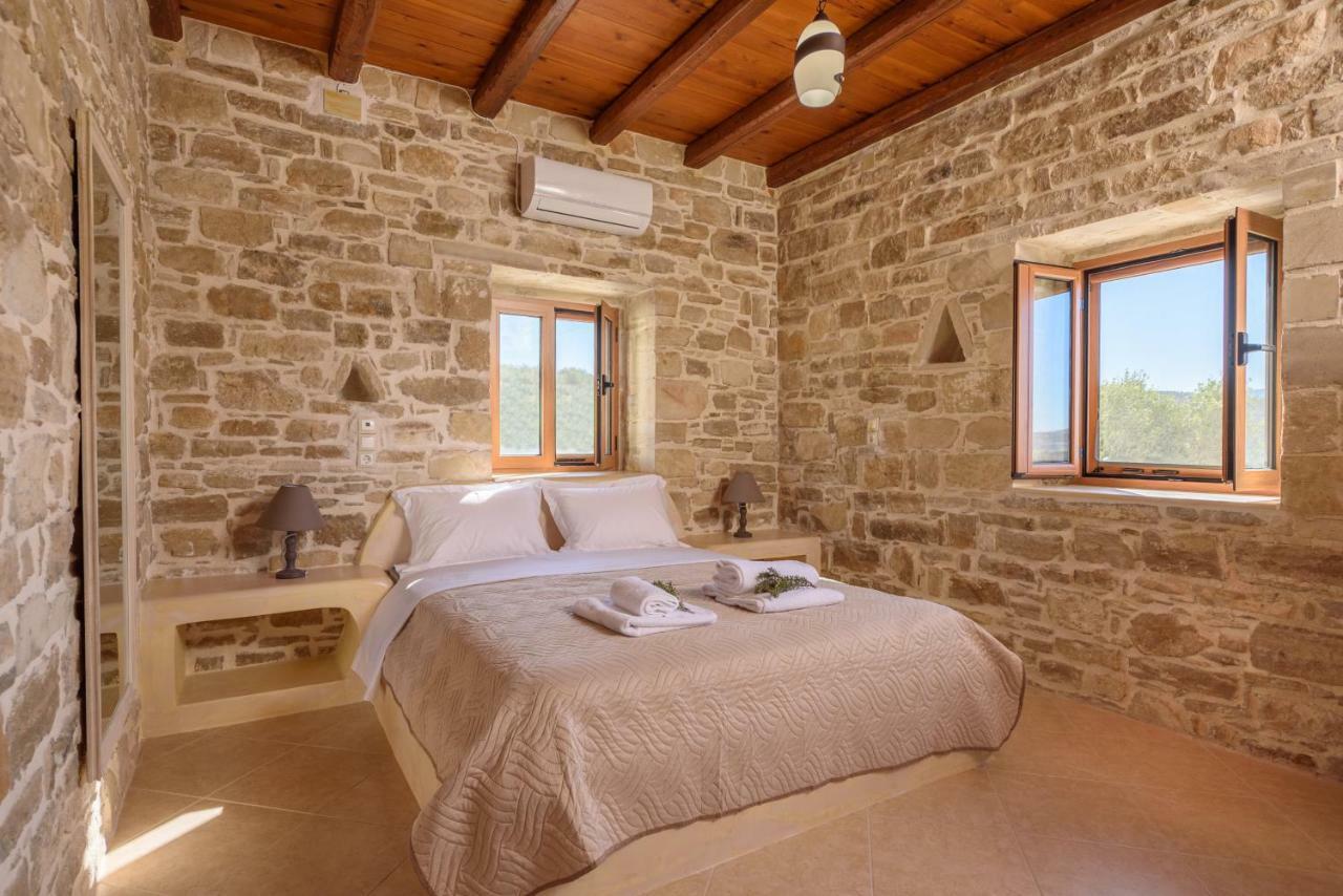Villa Katerina Kalamaki  Luaran gambar